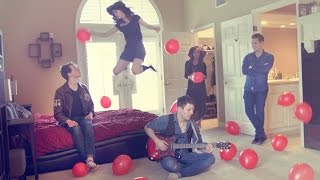 ARIANA GRANDE MEDLEY!!