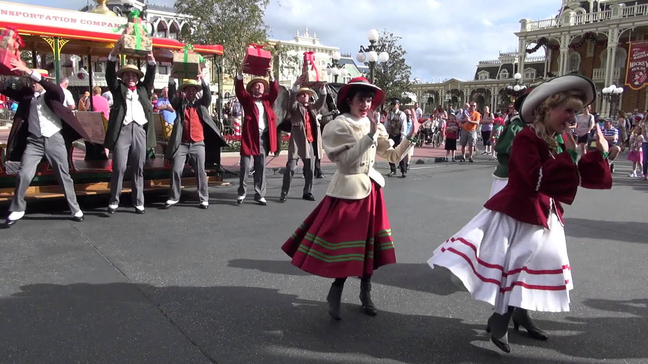 Main Street Trolley Show holiday edition