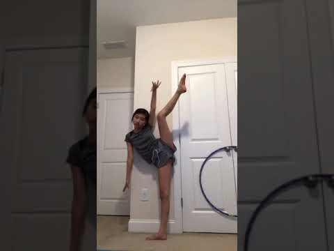 Swimsuit malfunction on Flowrider ▶1:50