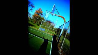 Twin Sister - Space Babe