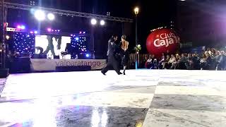 Video thumbnail for Barbara Ferreyra y Exequiel Relmuan- "El Huracan" Orq. Tango Bardo