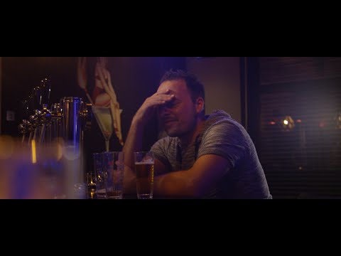 Johan Veugelers - Pijn In Mijn Kop (Ultra HD 4K Music Video)