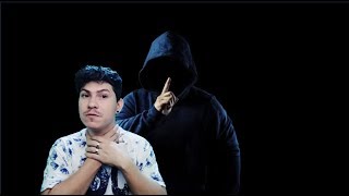 Sonhar que alguém está me enforcando com as mão