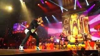 Sakis Rouvas - Opening with "Se pethimisa" & "Spase to xrono"  (The Ace Of Hearts Tour)