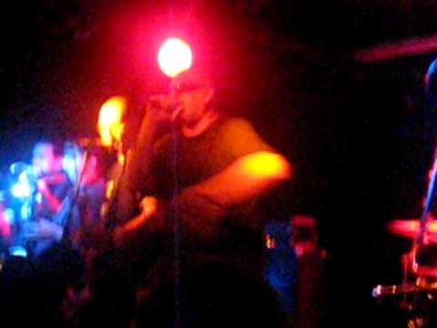 voodoo glow skulls- Charlie brown