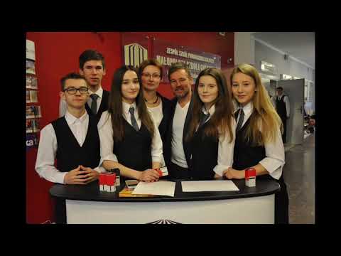 Nostalgicznie dla naszych absolwentów. Śpiewa dla Was Sabina Burtan i Antoni Szydlowski.