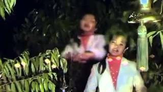 Emily Sung Kan nghah Christmas