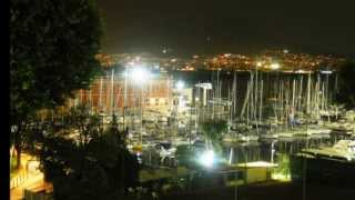 Wayne Newton plays-MOON OVER NAPLES (Spanish eyes) -   Guitar and Orchestra