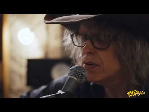 Videoclip de Out of All This Blue — The Waterboys