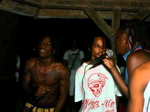 Gucci C - Emporté Ou Si Place[Bouyon]2k12