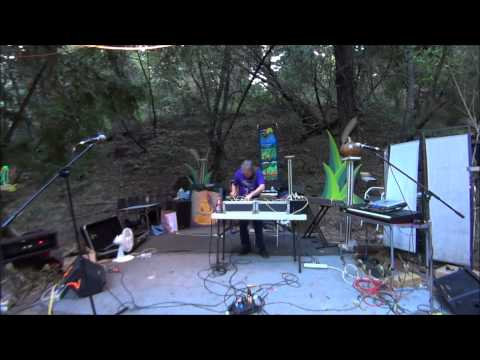 Doug Lynner, aka Synthesizerman, Live at uHausen 2014, Boulder Creek, CA