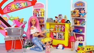 Download lagu LOL Doll Goldie Shopping in Barbie's Toy Store & Water Park Birthday Party mp3