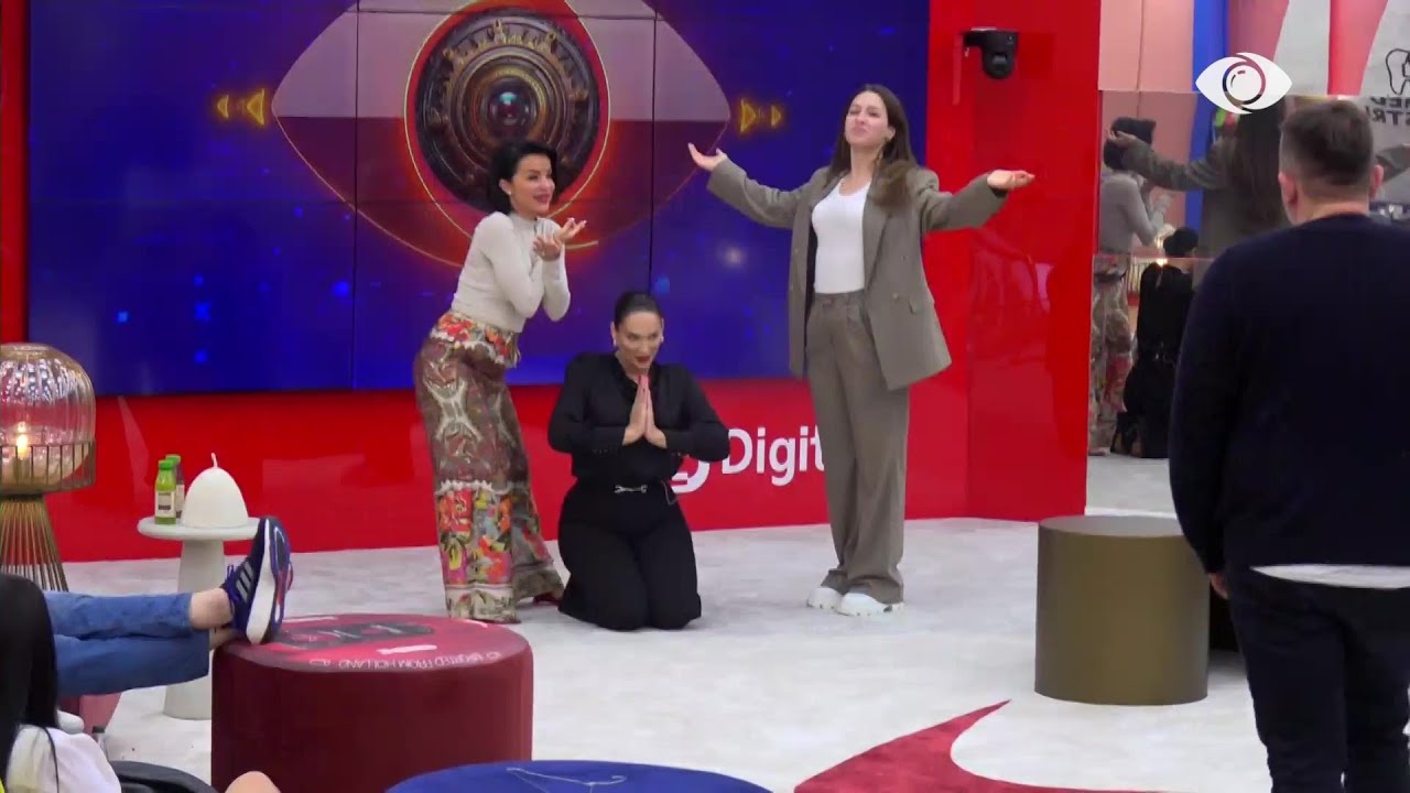 Banorët luajnë me njëri-tjetrin, momente gazmore mes tyre