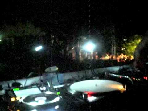 Dario Lotti Plays Riva Starr & Sud Sound System "Orizzonti" (Version Dub) @ Guendalina 28-05-2011