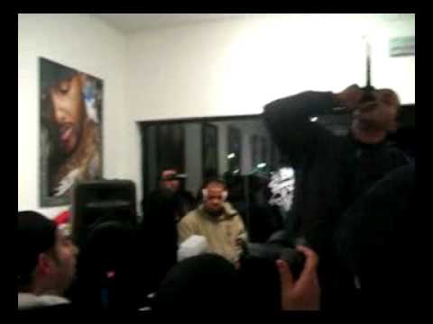 Self Scientific - King Kong (Live At The Takeover)