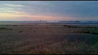 preview picture of video 'Inchydoney butts at dawn'