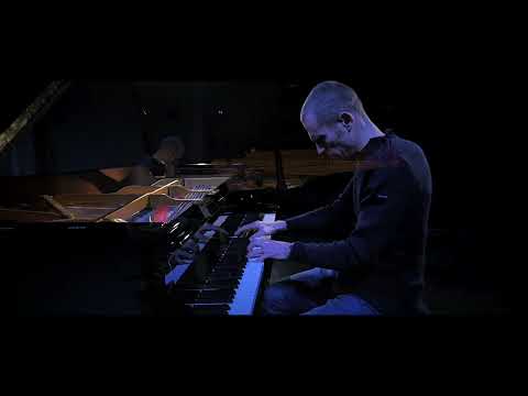 MELAINE DALIBERT -  six + six