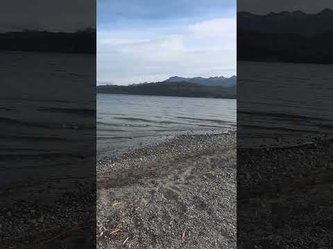 Desembocadura del río Bonito, Villa La Angostura, Neuquén, Patagonia, Argentina