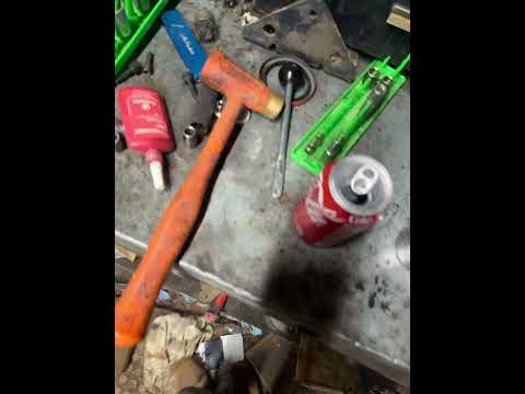 Bobcat tilt cylinder bypassing leaking down leaking internally