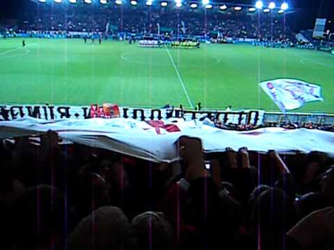 Einzug der Mannschaften:  2. Runde DFB-Pokal 2010/2011: OFC - BVB (Kickers Offenbach)