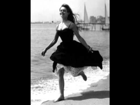 Une histoire de plage - Brigitte Bardot