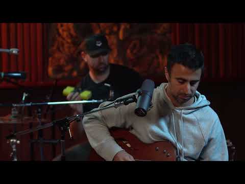 "Pretty Lady" Acoustic Session