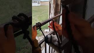 How to tie a quick-release knot or safety knot for cattle or horses