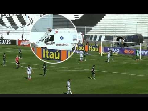 LANCE BIZARRO!! RONI ACERTA AMBULANCIA, PONTE PRETA 0X0 GOIAS 14/06/2015