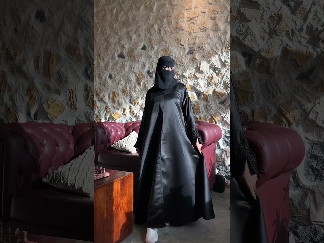 عباية سوداء لامعه باكمام شك