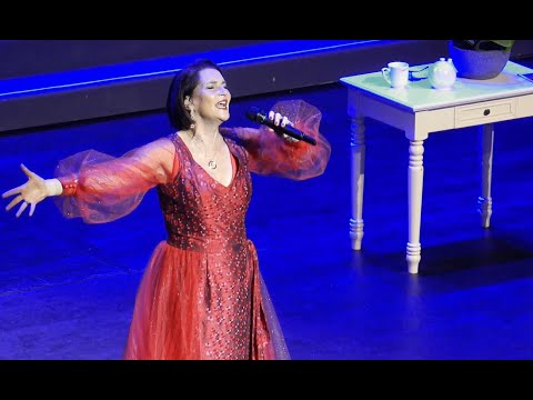 Maya Hakvoort - Ich gehor nur mir (Elisabeth)