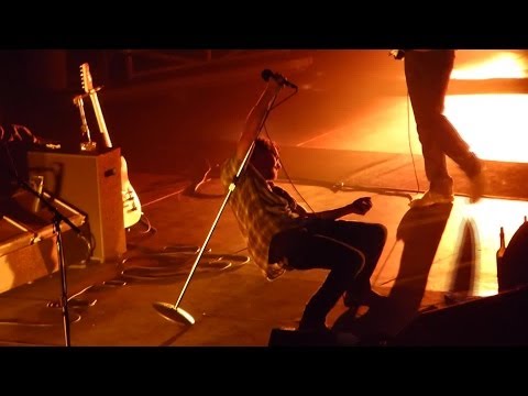 Pearl Jam: Nothing As It Seems [HD] 2013-10-15 - Worcester, MA