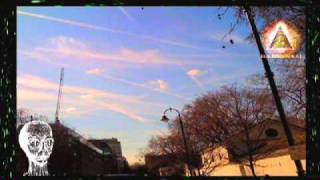 preview picture of video 'MASSIVE CHEMTRAIL OVER LONDON.'
