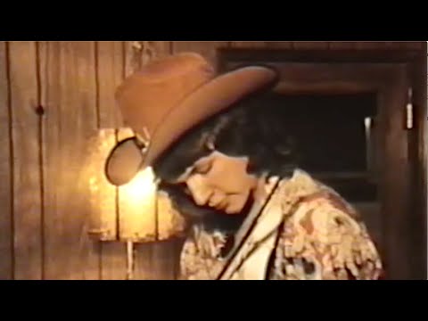 Mark O'Connor at 14, a newly discovered clip of this child prodigy improvising on the fiddle. (1976)