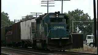 preview picture of video 'Old Conrail GP40 switches at Bryan, Ohio 1996'
