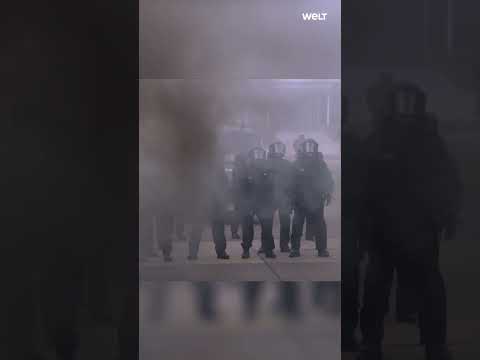 Video Thumbnail: POLICE TACTICS: Get the water cannons! How German police handles riots effectively