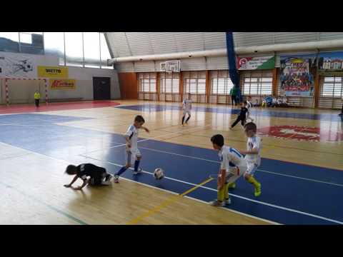 Turniej ROKSA CUP U-8 2009 RKS Bór Regut I vs OKS Otwock II 5:0