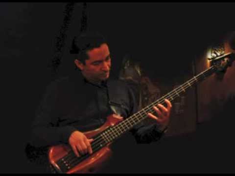 Little bass flight - Xavier Padilla