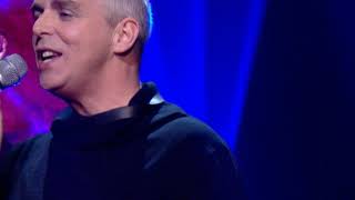 Pet Shop Boys - Se a Vida é (That&#39;s the Way Life Is) on Top of the Pops 2 on 02/12/2003