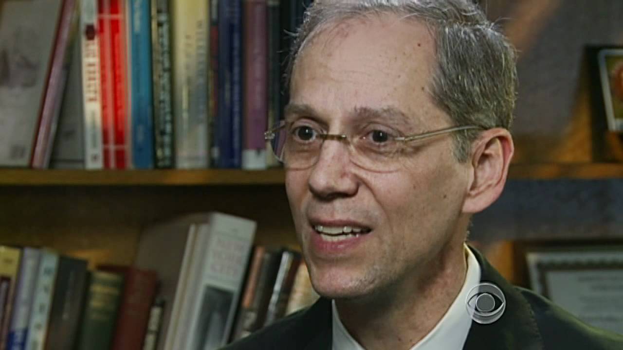 CDC sends message with graphic anti-smoking ads