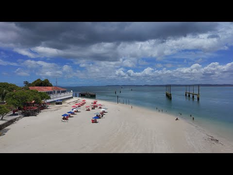 Conheça a Praia do Forte na Ilha de Itaparica, Bahia 