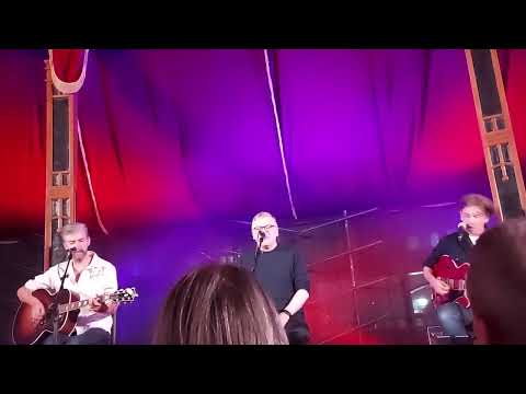 NORMAN BLAKE , BERNARD BUTLER , JAMES GRANT  / DOES IT ALL ADD UP TO NOTHING