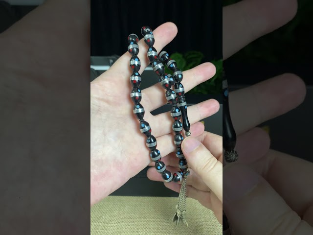 سبحة كوك بنقوش حمراء وزرقاء