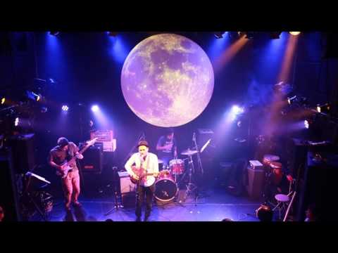 Leonardo Marques - Curvas, lados linhas tortas, sujas e discretas - Live in Tokyo at Moon Romantic