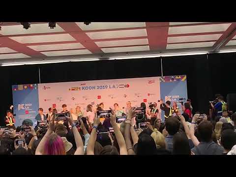 FULL KCON LA 2019 Ateez hi touch
