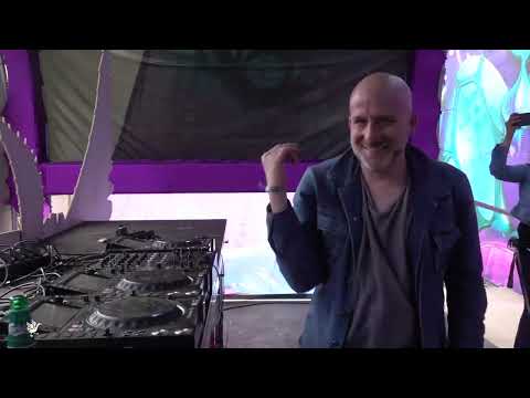 Psychedelic Circus 2022   NOK   Loretta tanzt