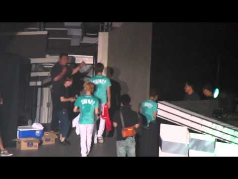 110910 SHINEE WORLD CONCERT SG-LEAVING STAGE