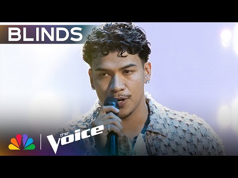 Ricardo Moreno Earns Bublé's REPLAY with "Put Your Head on My Shoulder" | The Voice Blind Auditions