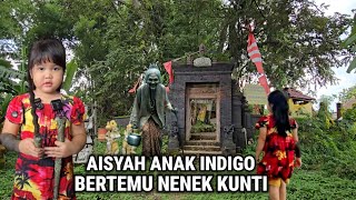 Download lagu Ngeri !! Aisyah Anak indigo Ketakutan Melihat Sosok Nenek Kunti Penghuni Punden Keramat  mp3