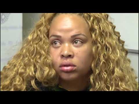 Pasajera venía de turismo y no tenia reserva en hotel. ECNM, Canal 13.