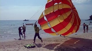 Parasailing on the beach in Thailand (Phuket)